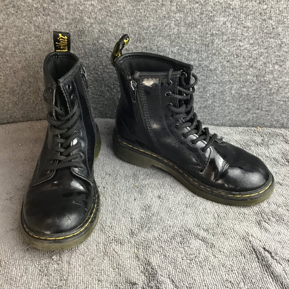 Dr. Marten‎ Junior 1460 Patent Leather Lace Up Boots Sz 1